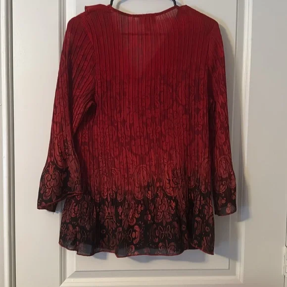 Fashion Bug Red Floral Flowy Blouse, Large - Picture 2 of 2